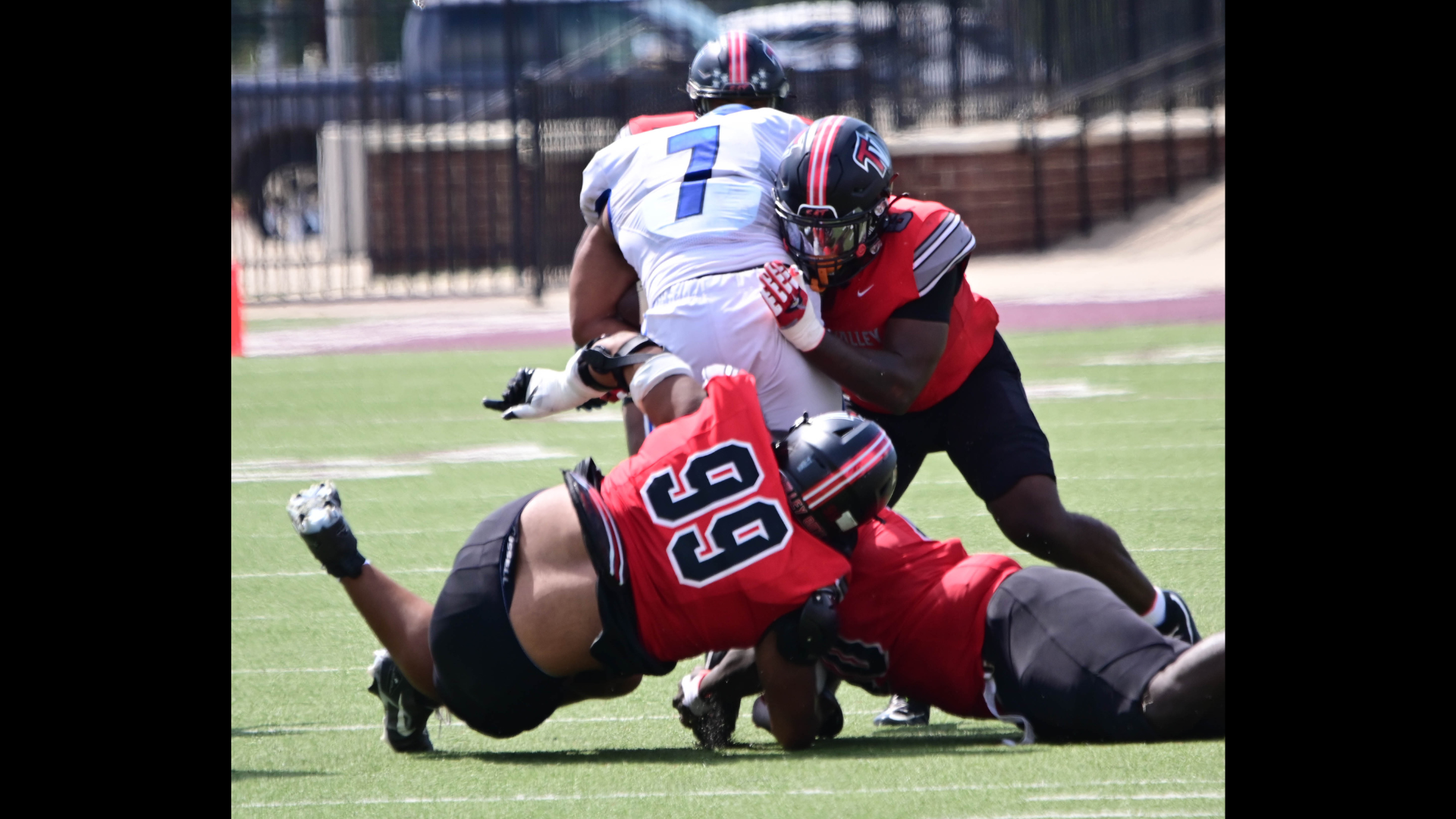 BOUNCE BACK: No. 15 Cardinals edge Cisco, 21-16