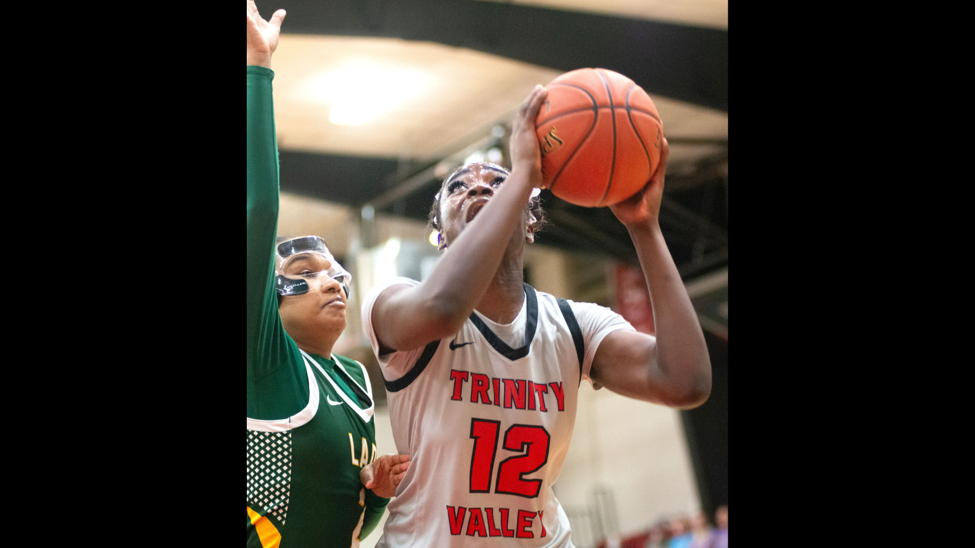 19 ...: Lady Cardinals extend win streak